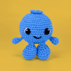 Knitty Critters - Fruit & Veg Heads I Blueberry Muffin | DIY Amigurumi Crochet Kit
