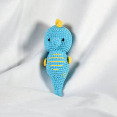 Knitty Critters - Pouch Pals I Bubbles The Seahorse | DIY Amigurumi Crochet Kit