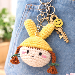 Knitty Critters Amigurumi Keyrings - Hopscotch Rabbit