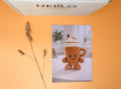 Hello Artisan Box - Latte - Crochet kit gift box