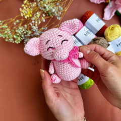 Knitty Critters - Pouch Pals | Pippa Pig | DIY Amigurumi Crochet Kit