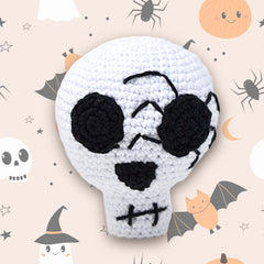 Knitty Critters - Creepy Capers - Spooky Skull | DIY Amigurumi Crochet Kit