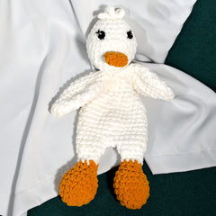 Stan Can - Snuggle Buddies - Dotty Duck | DIY Amigurumi Crochet Kit