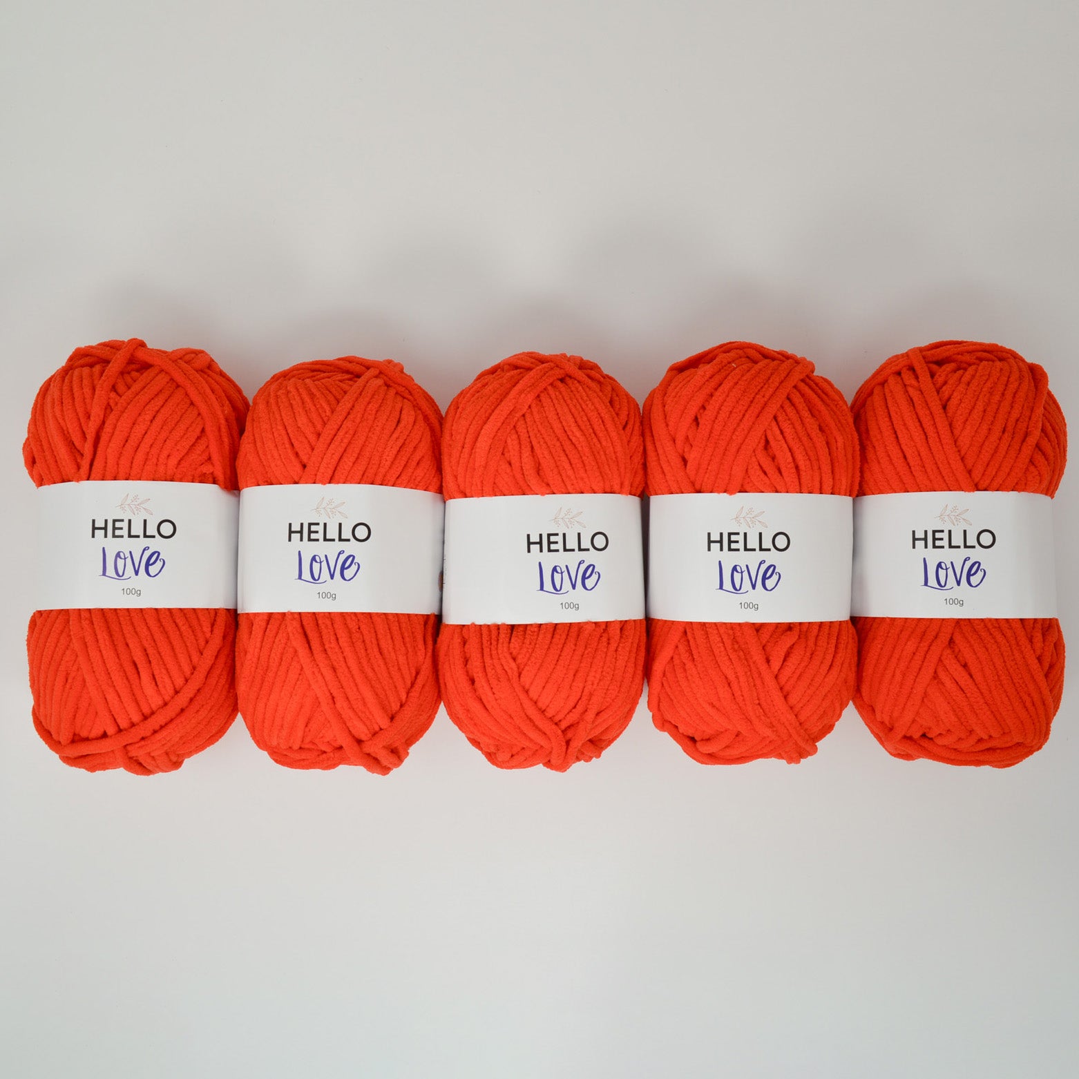 Pack of 5 x 100g Hello Love Super Chunky Yarn – Multiple Colour Choices