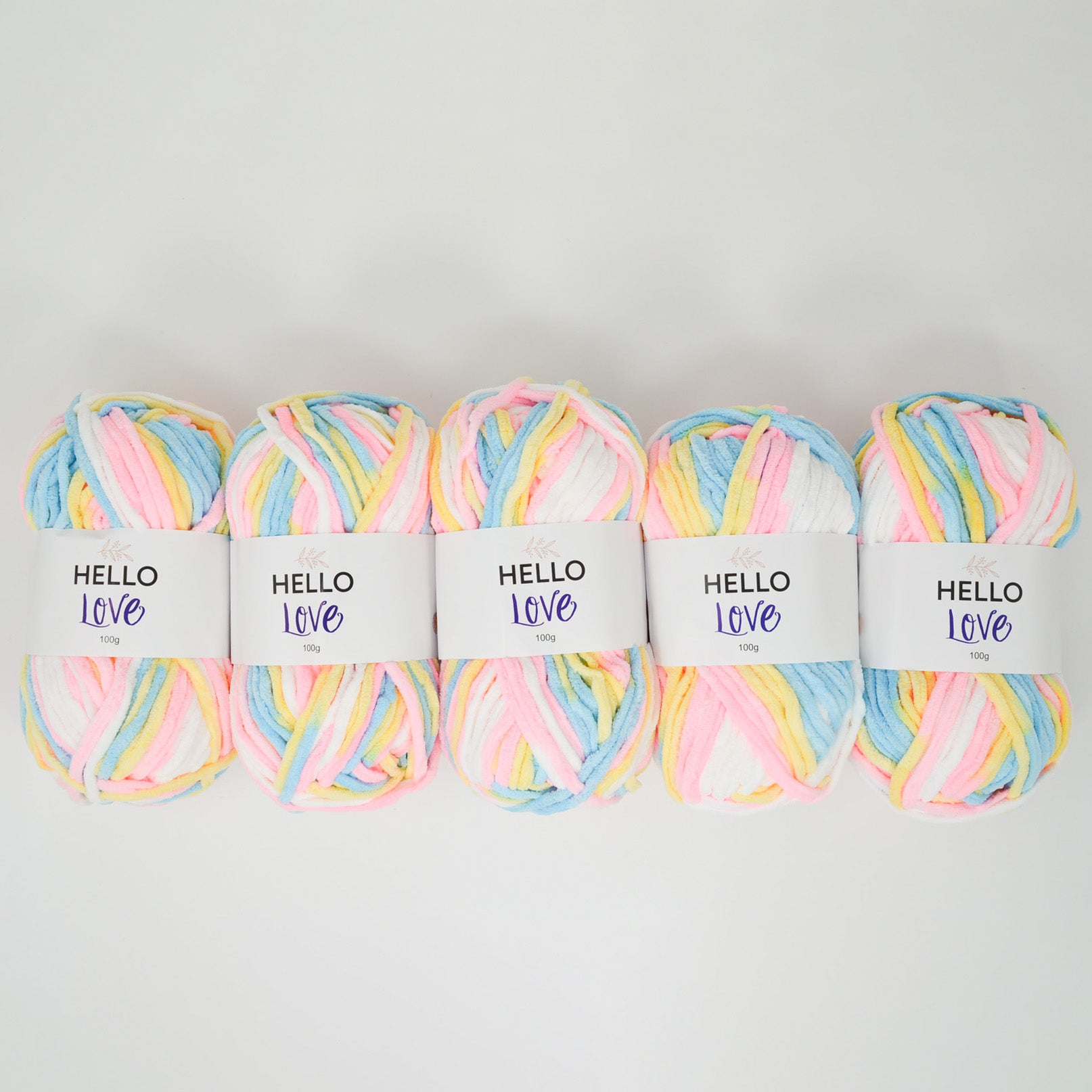 Pack of 5 x 100g Hello Love Super Chunky Yarn – Multiple Colour Choices