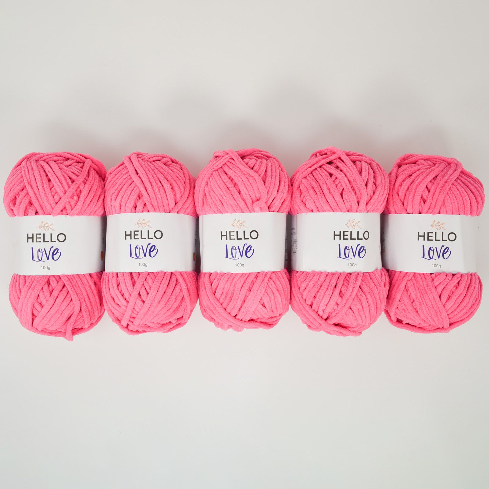 Pack of 5 x 100g Hello Love Super Chunky Yarn – Multiple Colour Choices