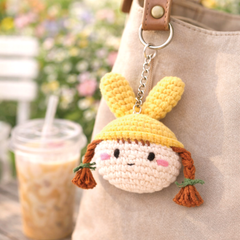 Knitty Critters Amigurumi Keyrings - Hopscotch Rabbit