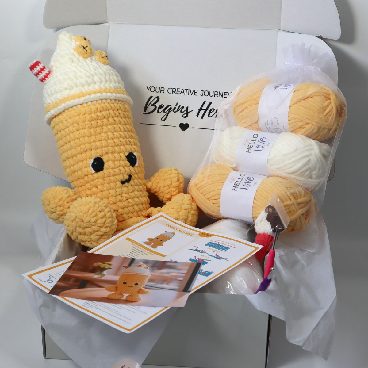 Hello Artisan Box - Banana Milkshake - Crochet kit gift box