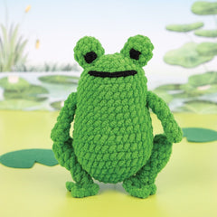 Knitty Critters - Hello Softies - Freddy The Frog | DIY Amigurumi Crochet Kit