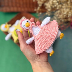 Knitty Critters - Easter - Silly Goose | DIY Amigurumi Crochet Kit